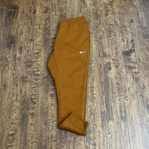 Nike Men’s Sportswear Club Fleece Tapered Joggers Size L